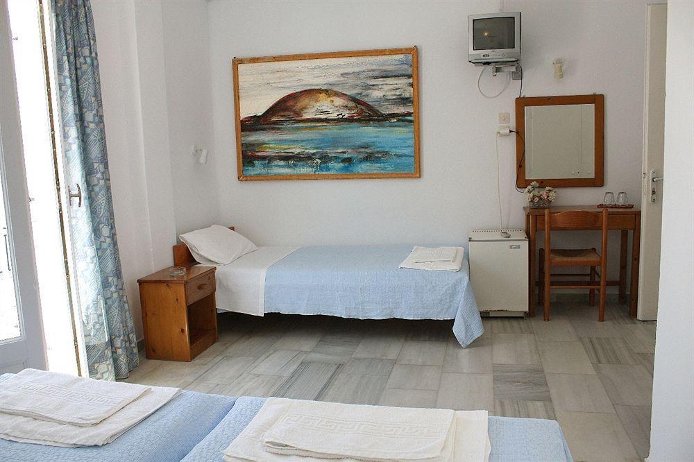 Sanoudos Hotel Naxos City Exterior photo