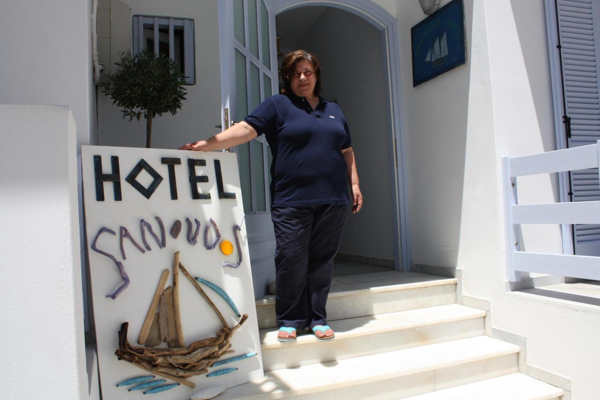 Sanoudos Hotel Naxos City Exterior photo